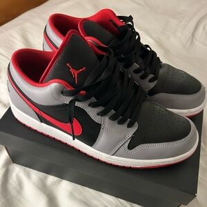 Air Jordan 1 Lows - Size 10 *Like New*